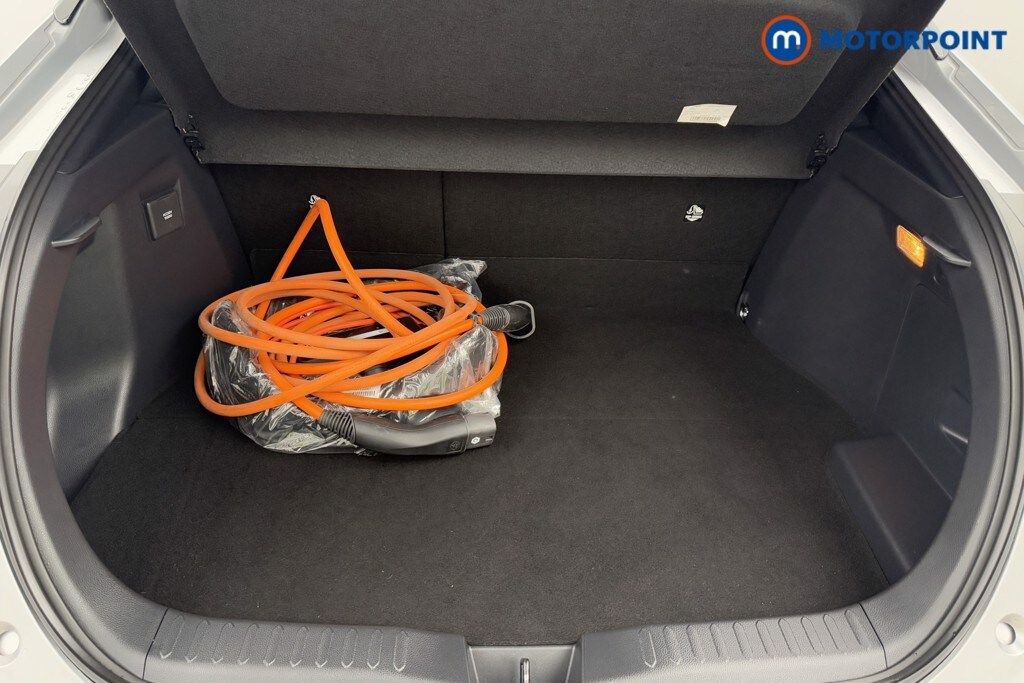 Used Toyota C-HR 2024 for sale - 76303318: Photo 33