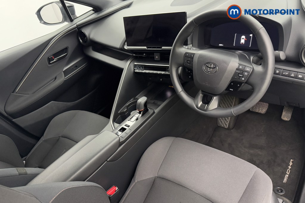 Used Toyota C-HR 2024 for sale - 76303318: Photo 9
