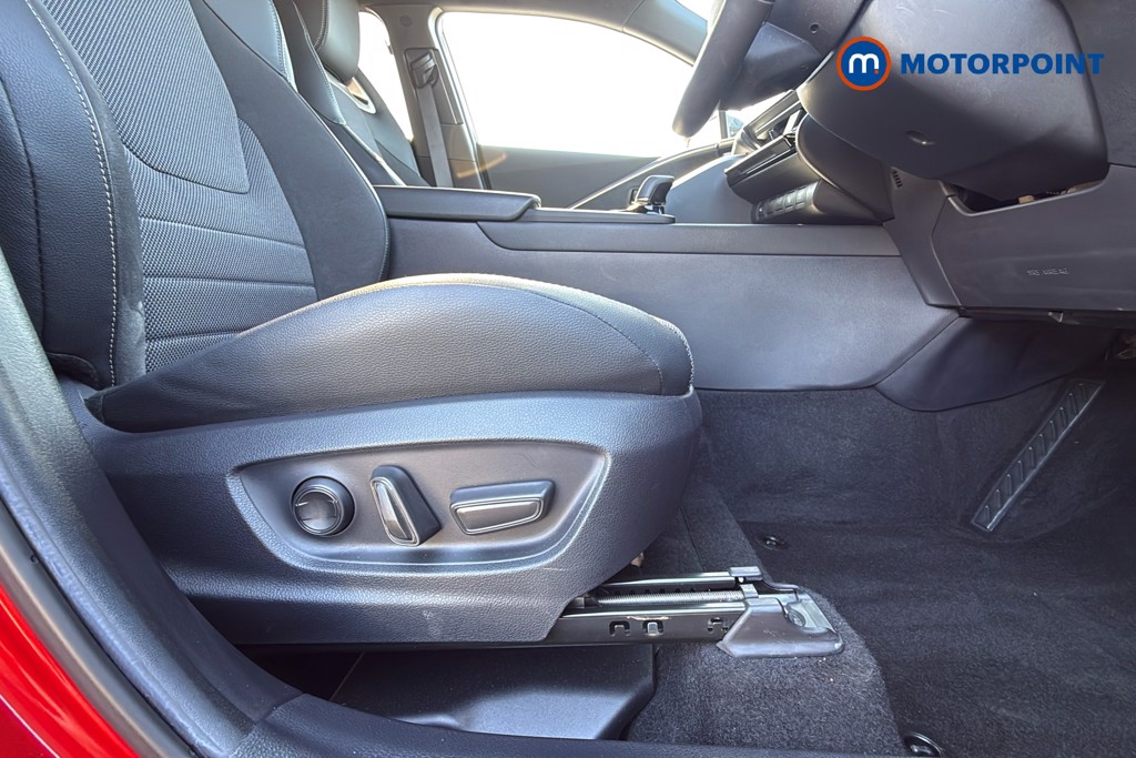 Used Toyota C-HR 2024 for sale - 78197075: Photo 32