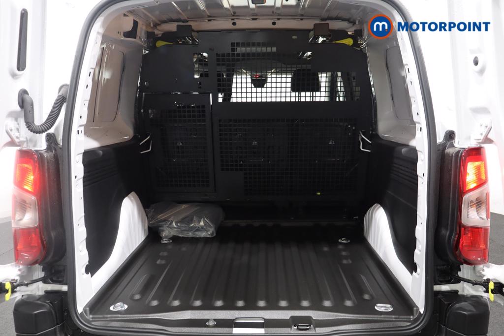 Used Citroen Berlingo 2025 for sale - 76442519: Photo 25