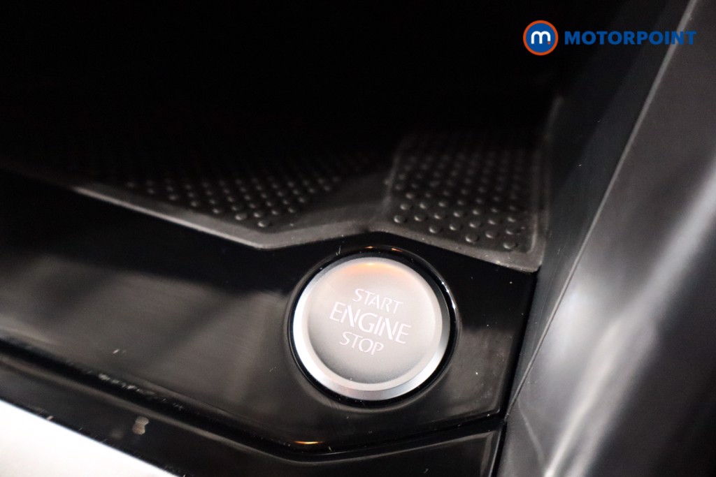 Used Volkswagen T-Roc 2023 for sale - 76127772: Photo 21