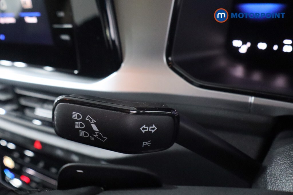 Used Volkswagen T-Roc 2023 for sale - 76127772: Photo 31