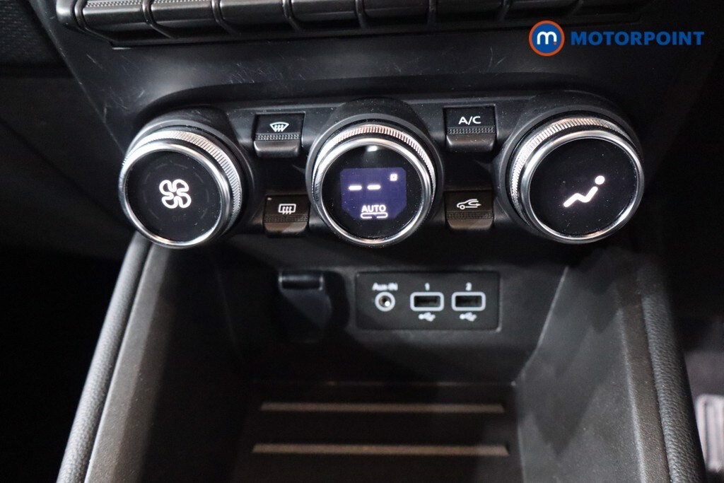 Used Renault Clio 2023 for sale - 76157625: Photo 25