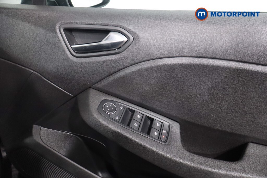 Used Renault Clio 2023 for sale - 76157625: Photo 32