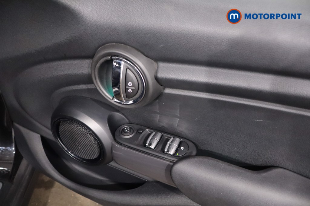 Used MINI Hatch 2019 for sale - 78166677: Photo 32