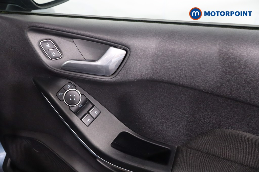 Used Ford Fiesta 2019 for sale - 78064813: Photo 32