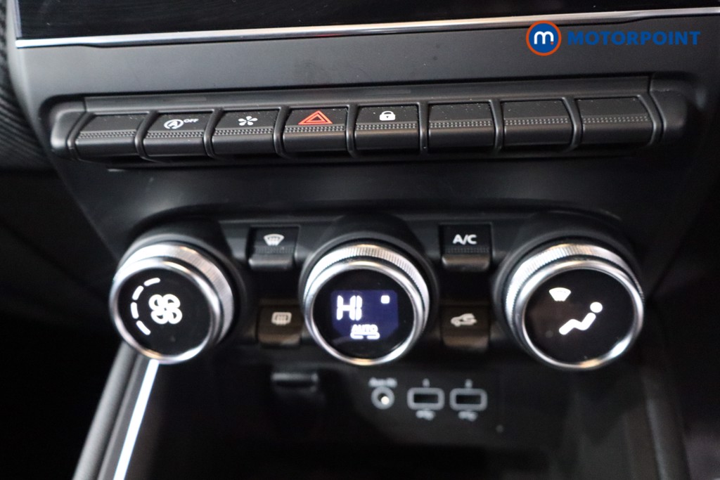 Used Renault Clio 2021 for sale - 78196907: Photo 30