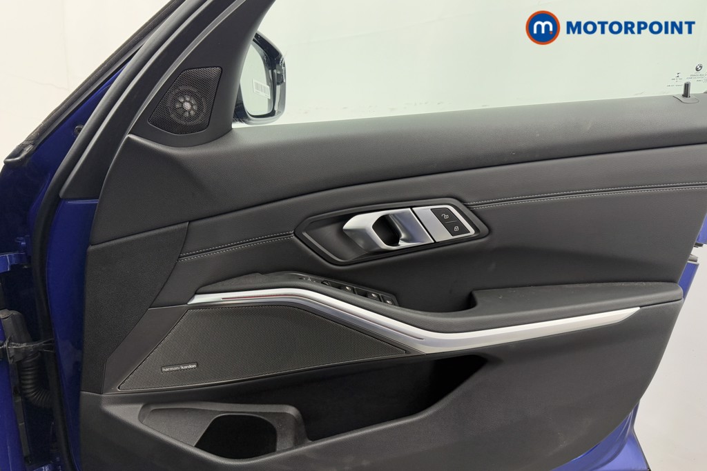 Used BMW 3 Series 2022 for sale - 76162366: Photo 27