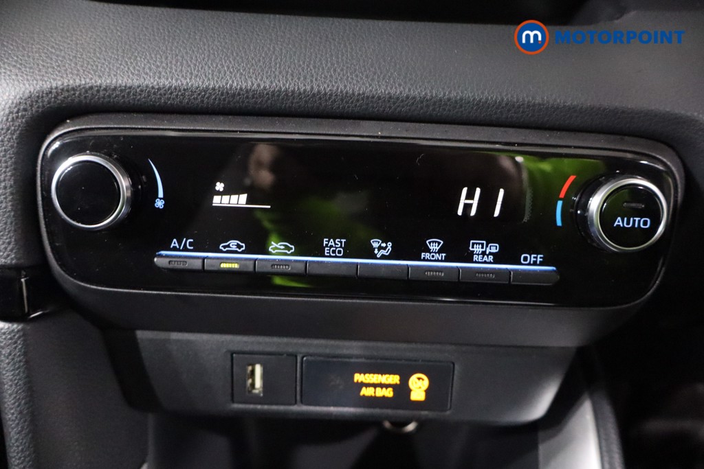 Used Toyota Yaris 2023 for sale - 76980304: Photo 23