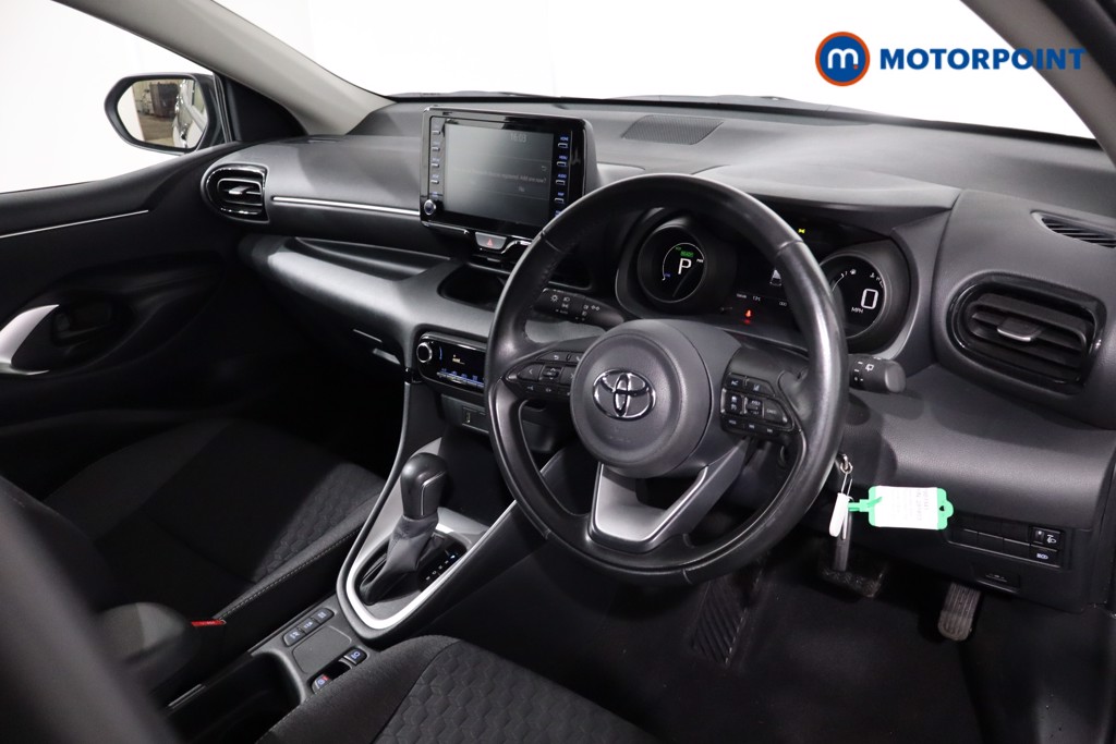 Used Toyota Yaris 2023 for sale - 76980304: Photo 33