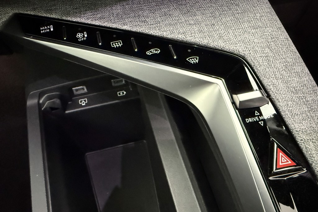 Used Peugeot 3008 2024 for sale - 76797439: Photo 21