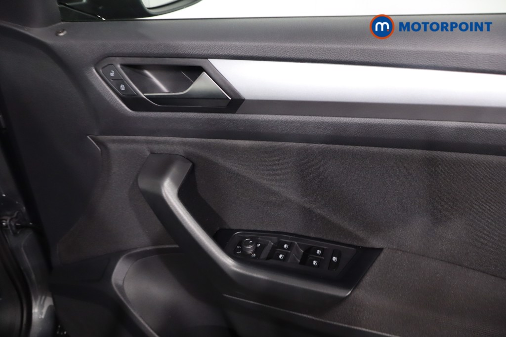 Used Volkswagen T-Roc 2023 for sale - 78162804: Photo 33