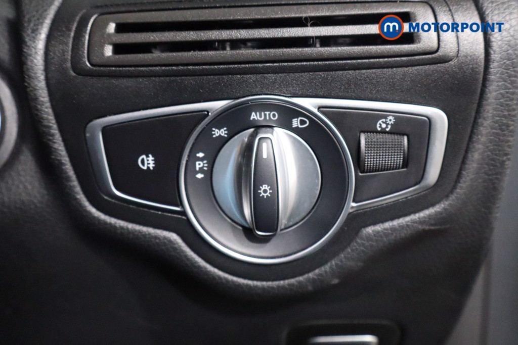 Used Mercedes-Benz GLC 2020 for sale - 76157605: Photo 31