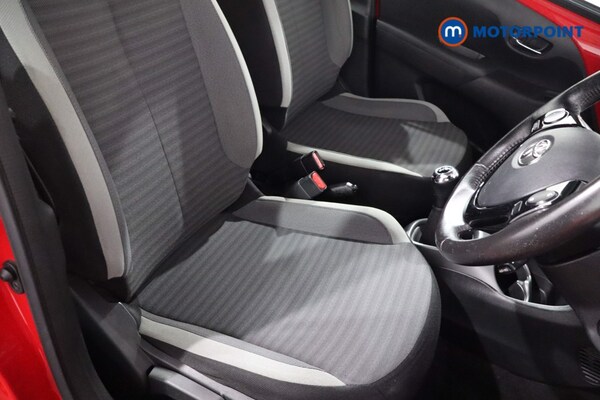 Used Toyota AYGO 2018 for sale - 76157603: Photo 31