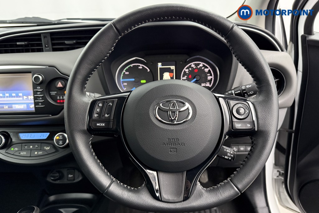 Used Toyota Yaris 2018 for sale - 76710315: Photo 10