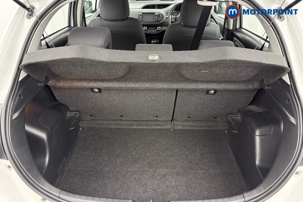 Used Toyota Yaris 2018 for sale - 76710315: Photo 21