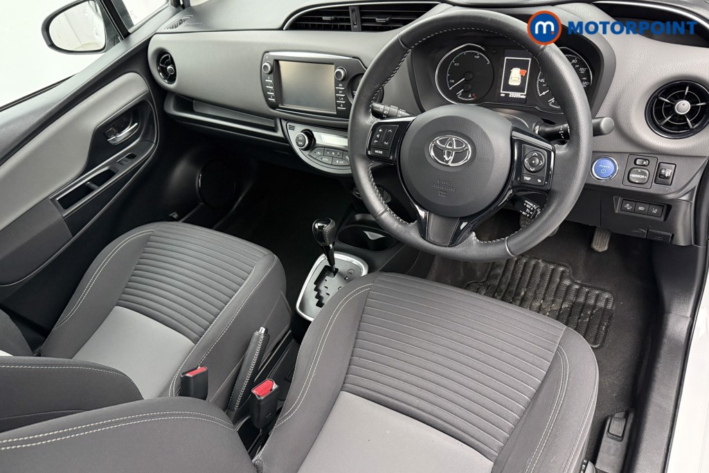 Used Toyota Yaris 2018 for sale - 76710315: Photo 9