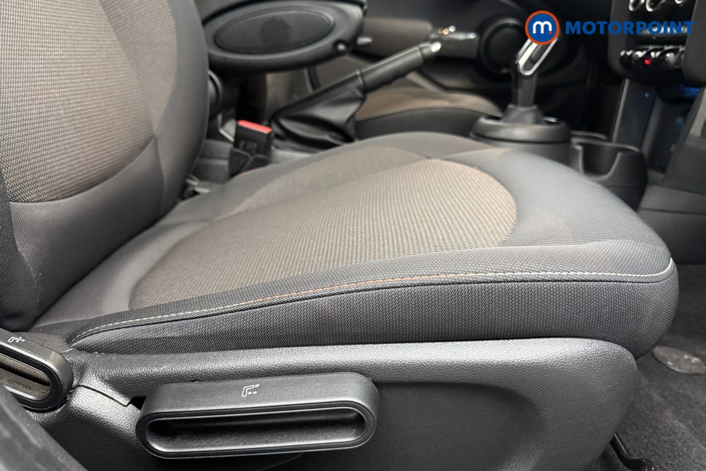 Used MINI Hatch 2019 for sale - 76718313: Photo 18