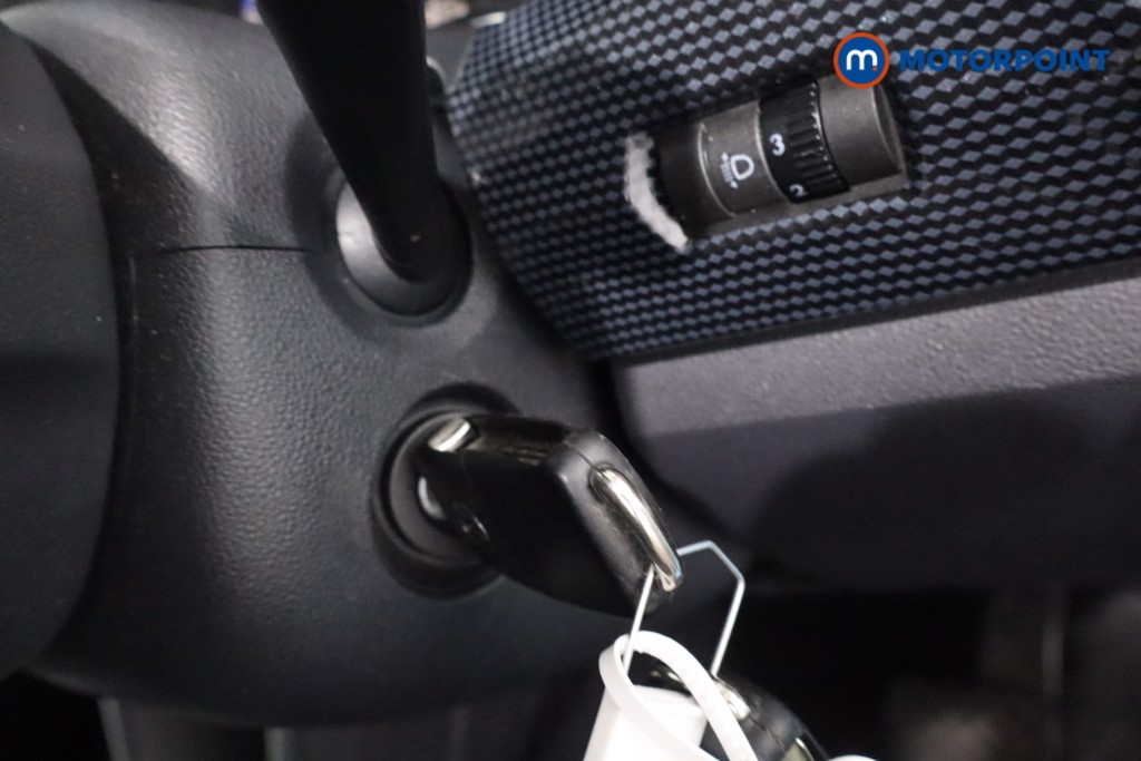 Used Volkswagen up! for sale - 77297756: Photo 25