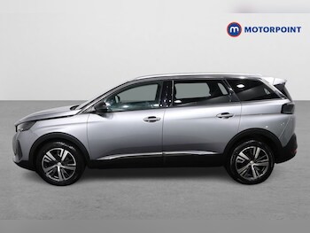 Used Peugeot 5008 2022 for sale - 77688500: Photo