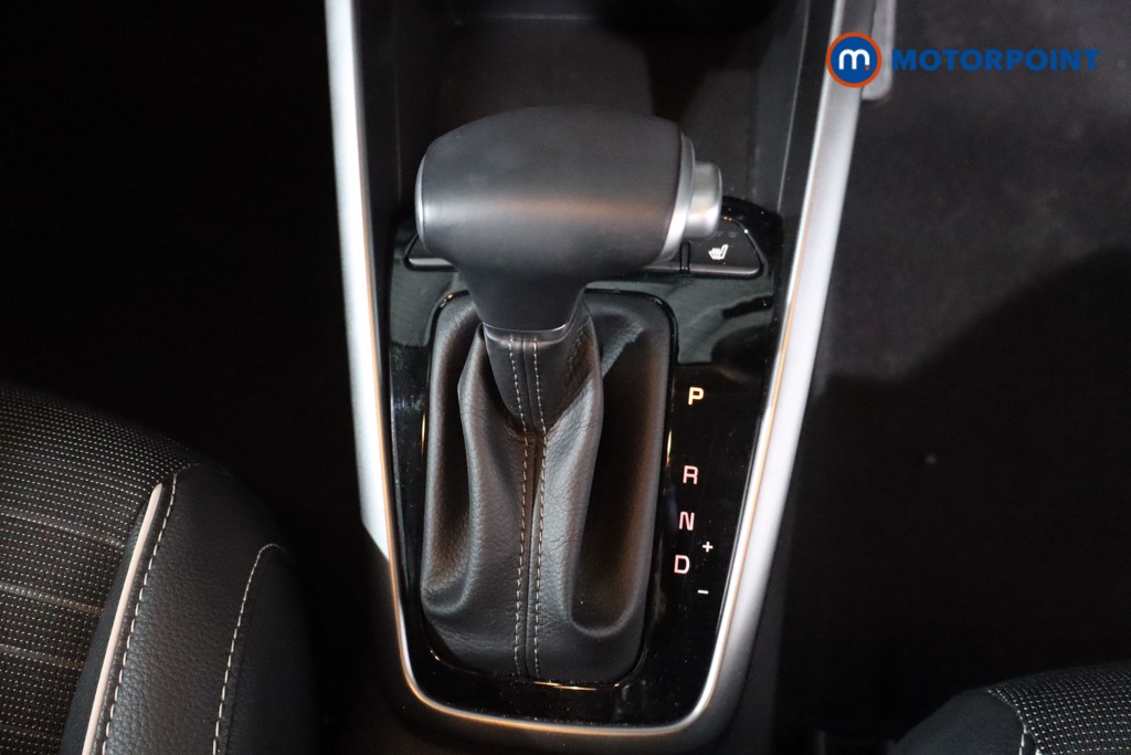 Used Kia Stonic 2024 for sale - 77207877: Photo 27