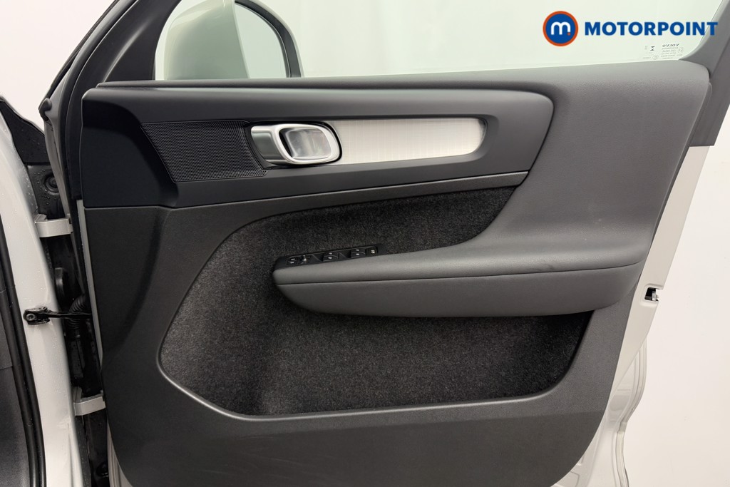 Used Volvo XC40 2023 for sale - 77340592: Photo 24