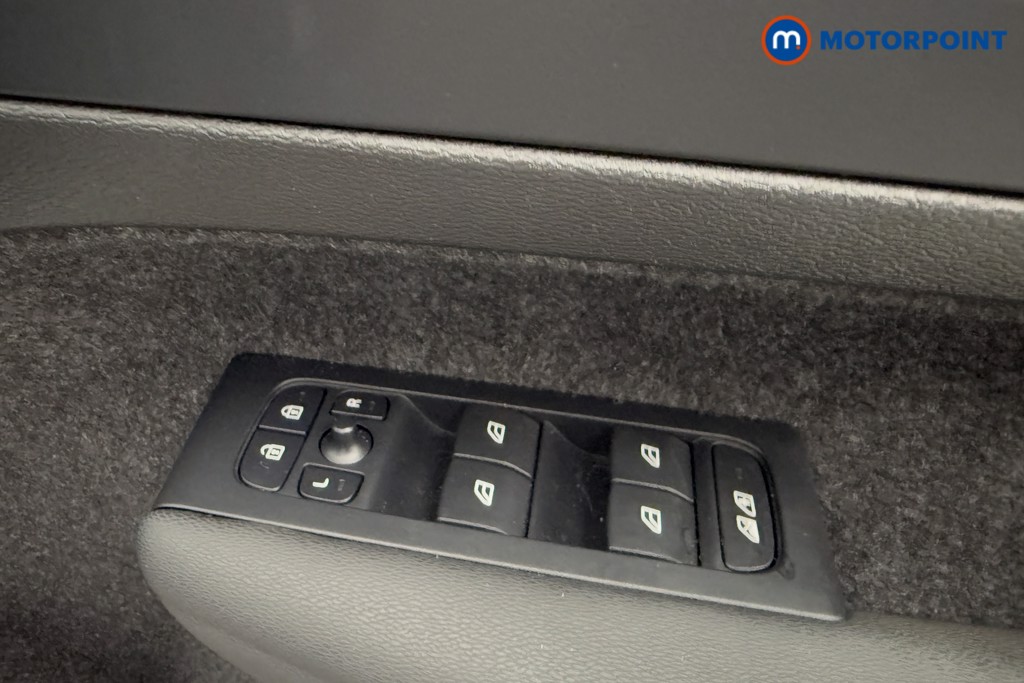 Used Volvo XC40 2023 for sale - 77340592: Photo 25