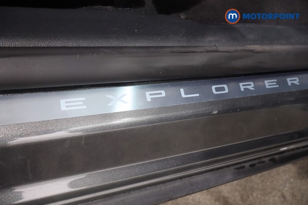 Used Ford Explorer 2024 for sale - 76222904: Photo 31