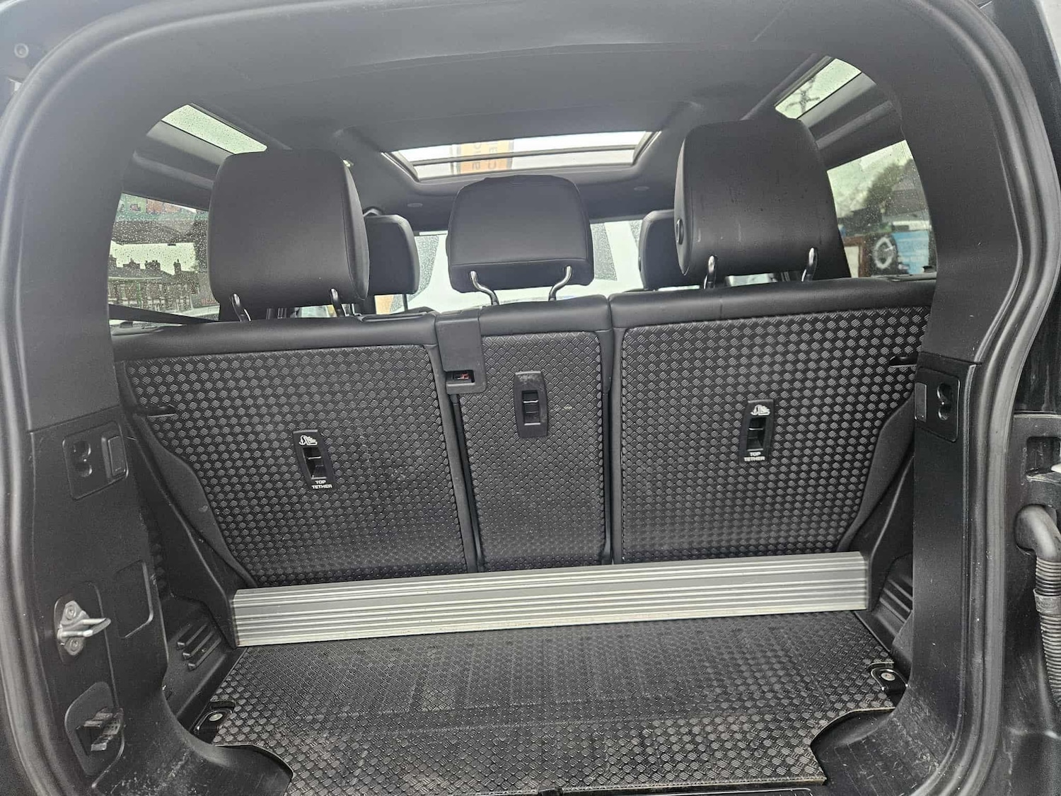 Used Land Rover Defender 2022 for sale - 76765650: Photo 15