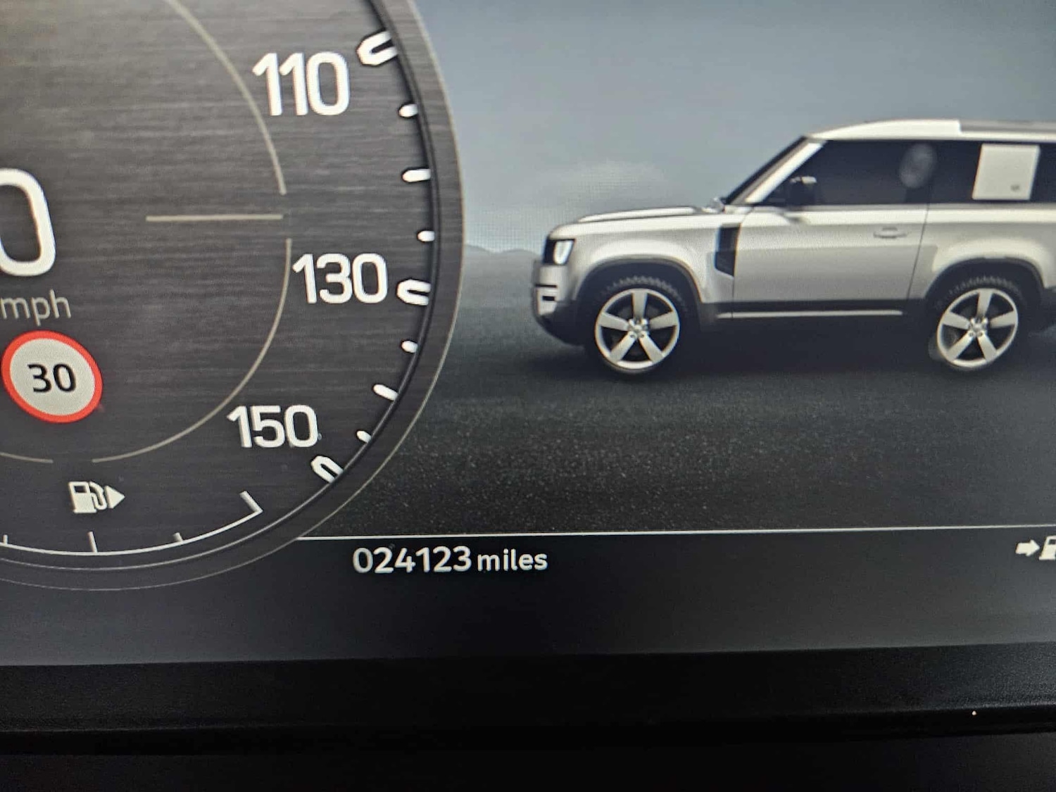 Used Land Rover Defender 2022 for sale - 76765650: Photo 17