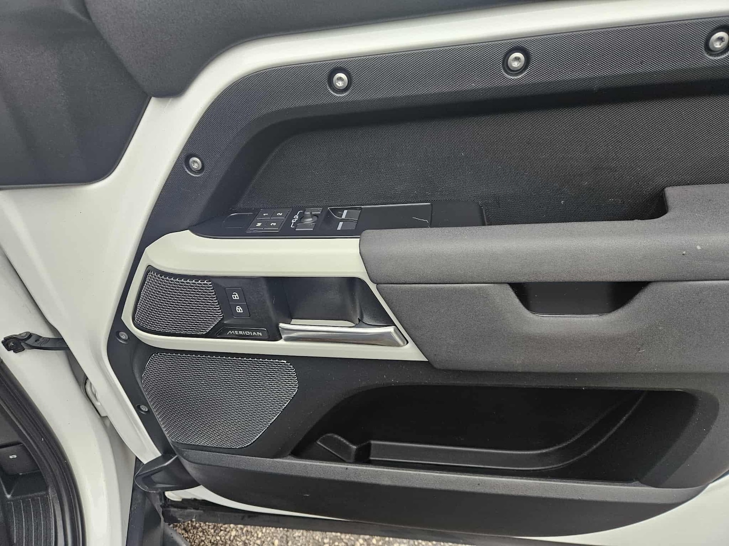 Used Land Rover Defender 2022 for sale - 76765650: Photo 22