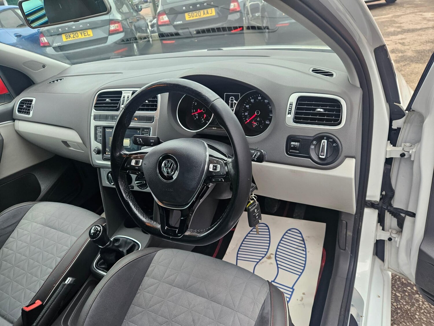 Used Volkswagen Polo 2017 for sale - 77838700: Photo 13