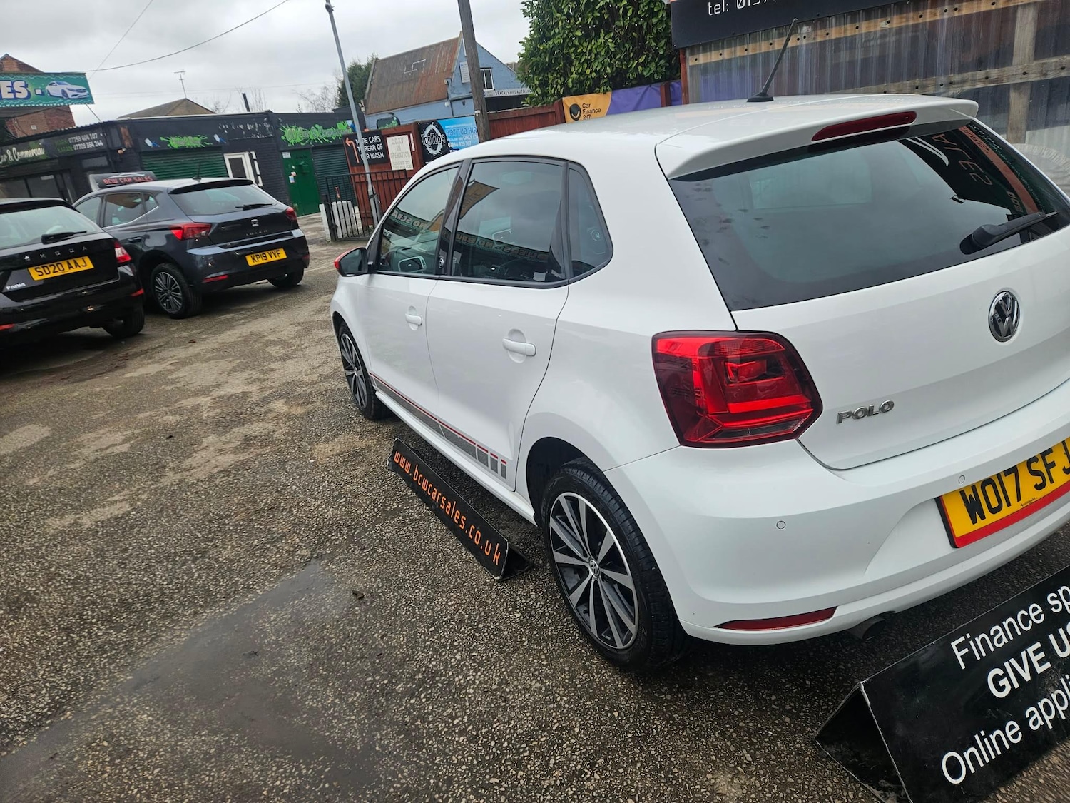 Used Volkswagen Polo 2017 for sale - 77838700: Photo 2