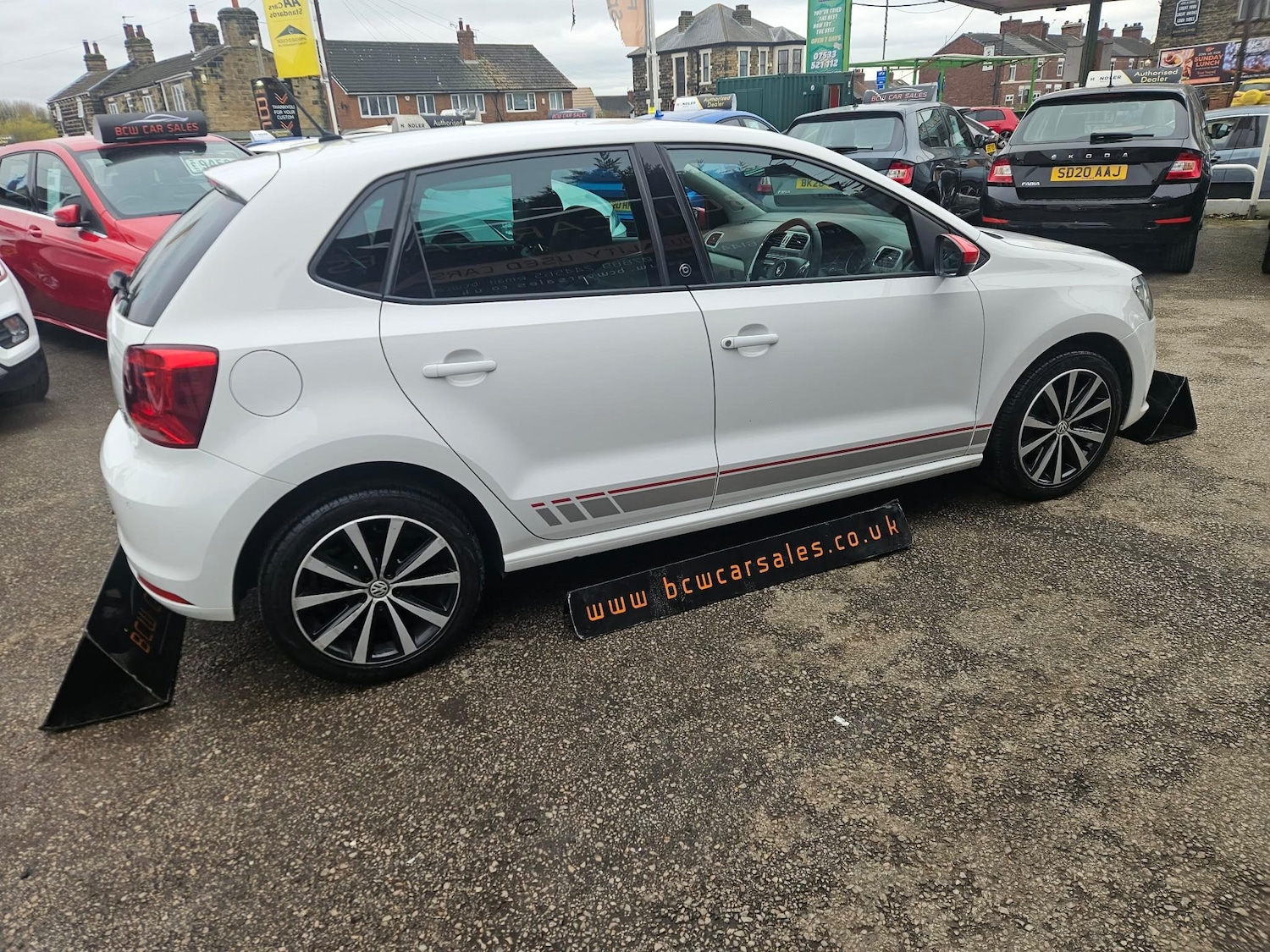 Used Volkswagen Polo 2017 for sale - 77838700: Photo 4