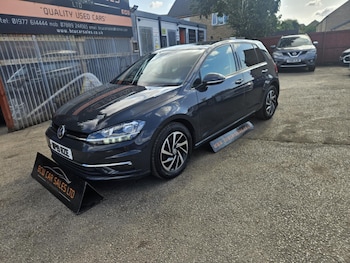 Used Volkswagen Golf 2019 for sale - 75531414: Photo