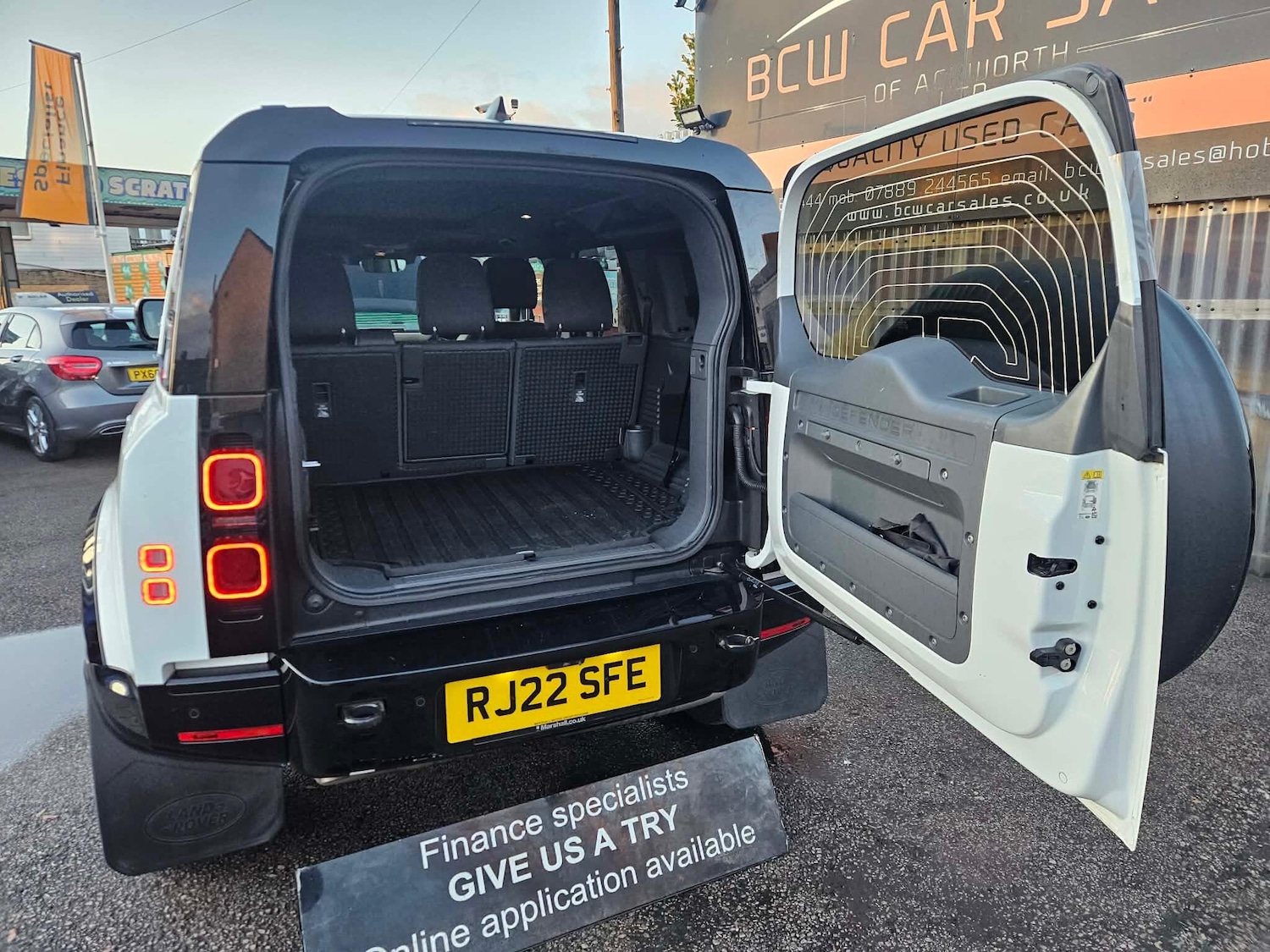 Used Land Rover Defender 2022 for sale - 77229974: Photo 12