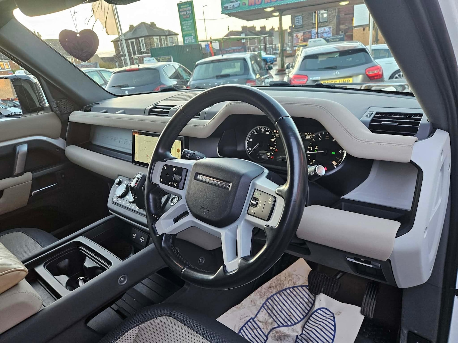 Used Land Rover Defender 2022 for sale - 77229974: Photo 16