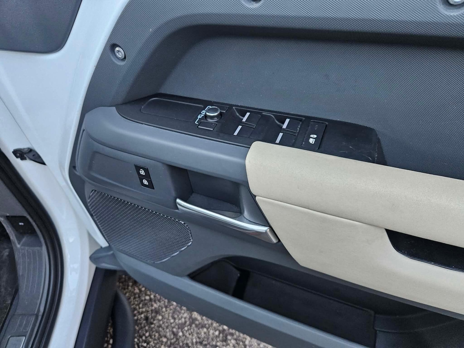 Used Land Rover Defender 2022 for sale - 77229974: Photo 19