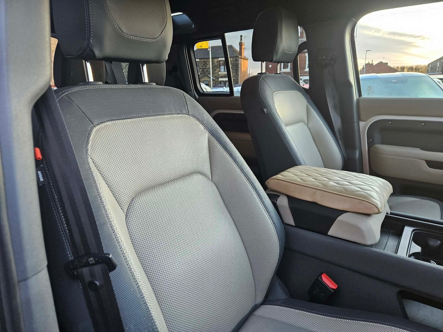 Used Land Rover Defender 2022 for sale - 77229974: Photo 21