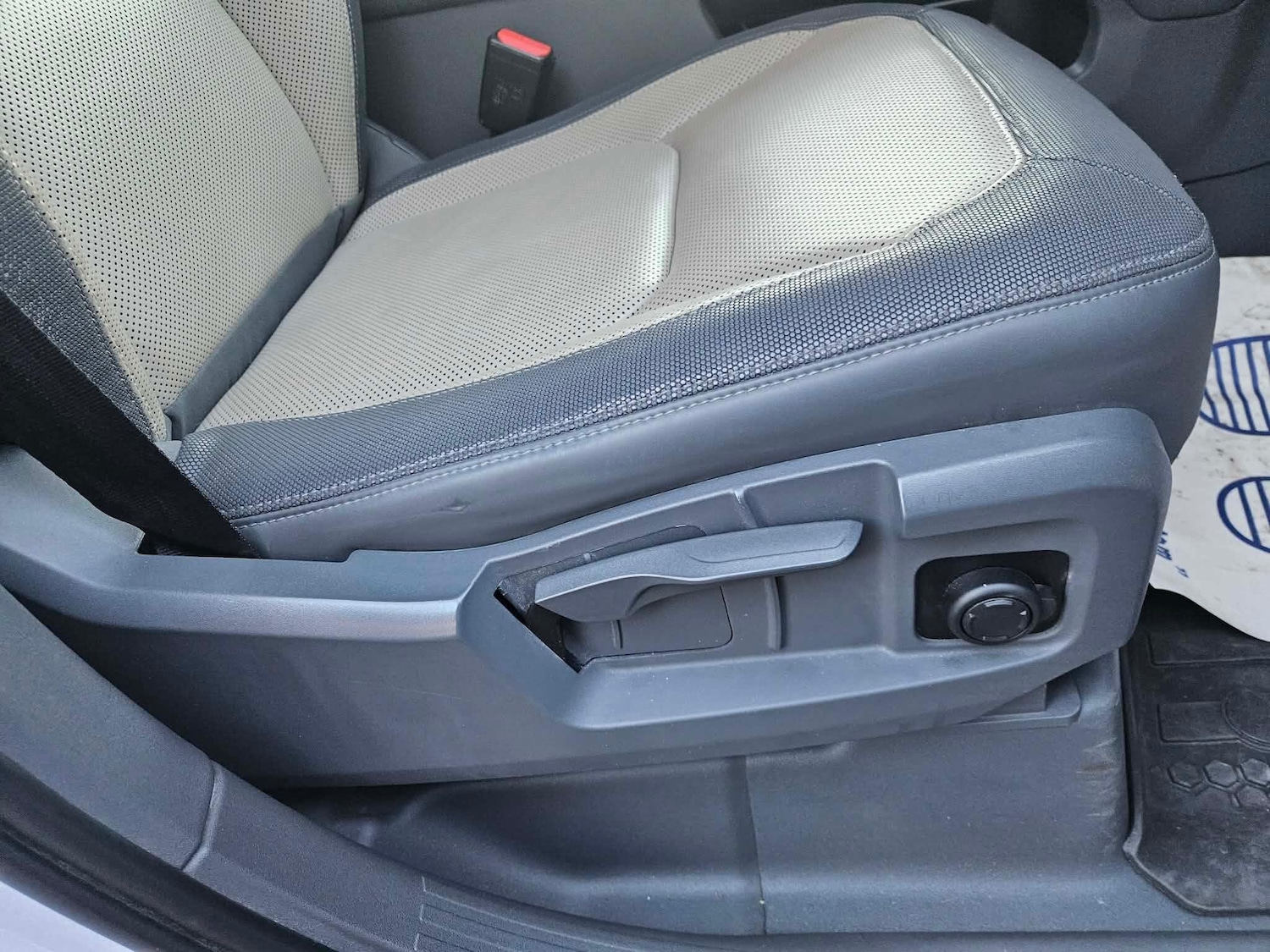 Used Land Rover Defender 2022 for sale - 77229974: Photo 24