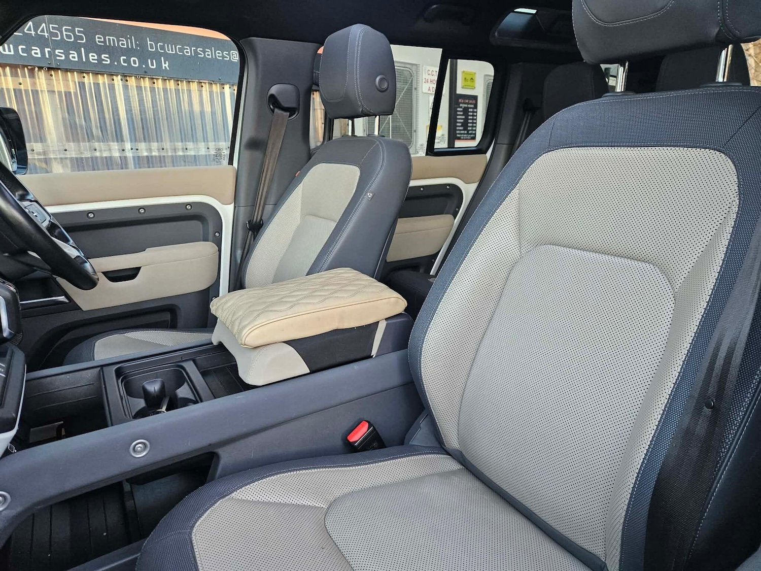 Used Land Rover Defender 2022 for sale - 77229974: Photo 28