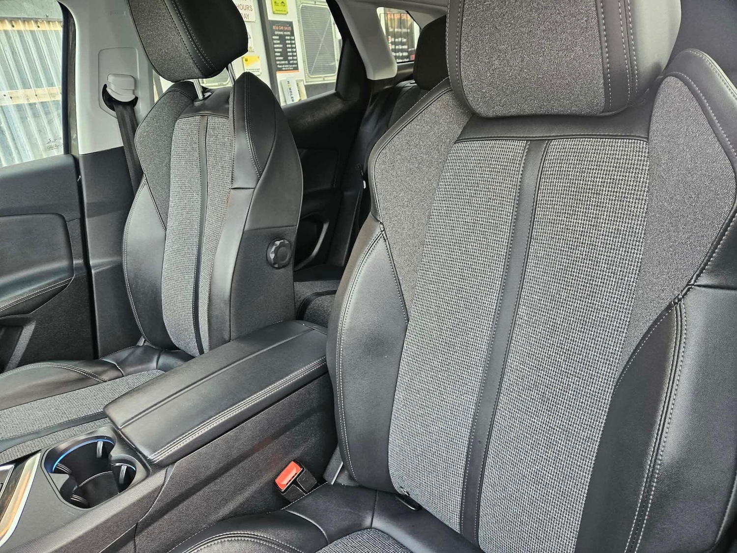 Used Peugeot 3008 2020 for sale - 77331253: Photo 23