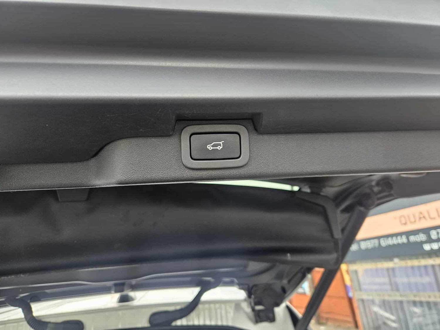 Used Land Rover Discovery 2018 for sale - 76135983: Photo 15