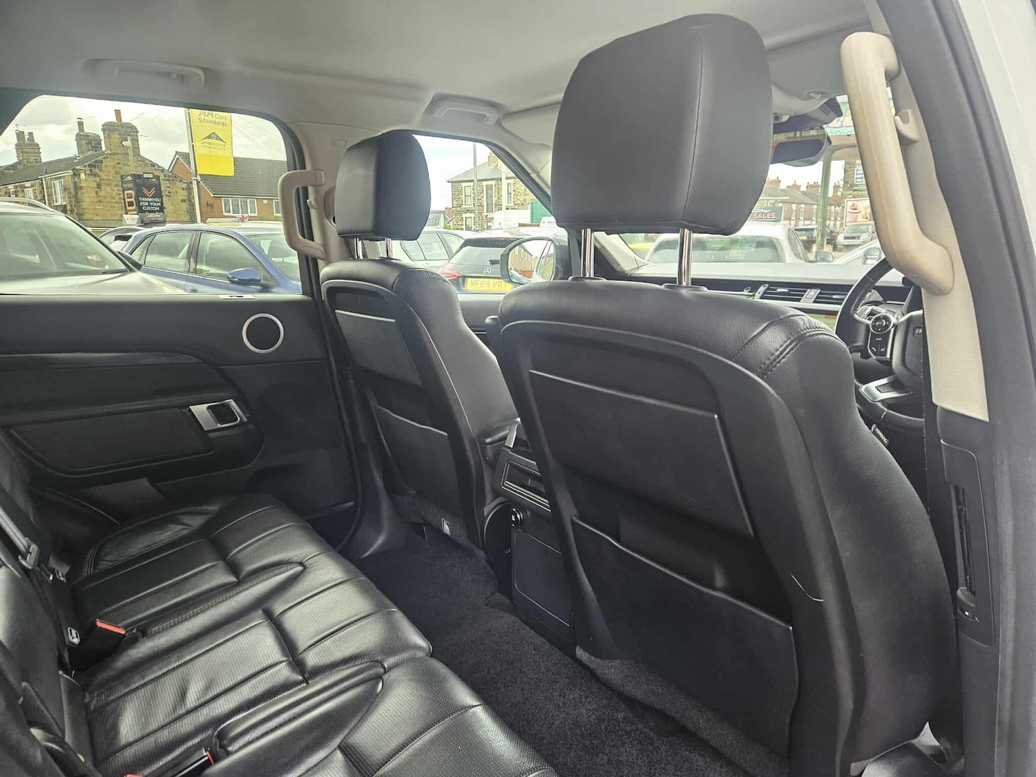 Used Land Rover Discovery 2018 for sale - 76135983: Photo 16
