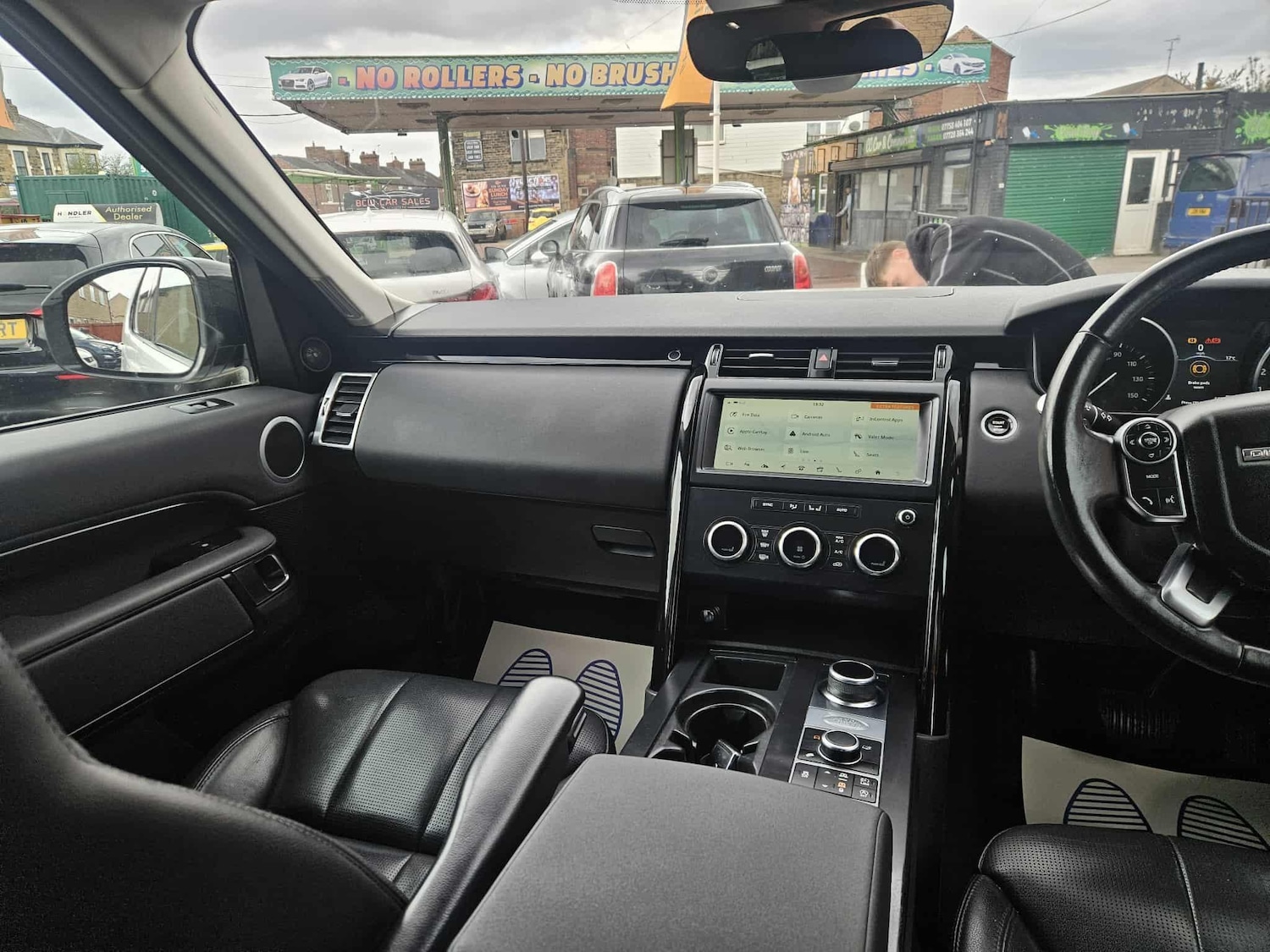 Used Land Rover Discovery 2018 for sale - 76135983: Photo 21