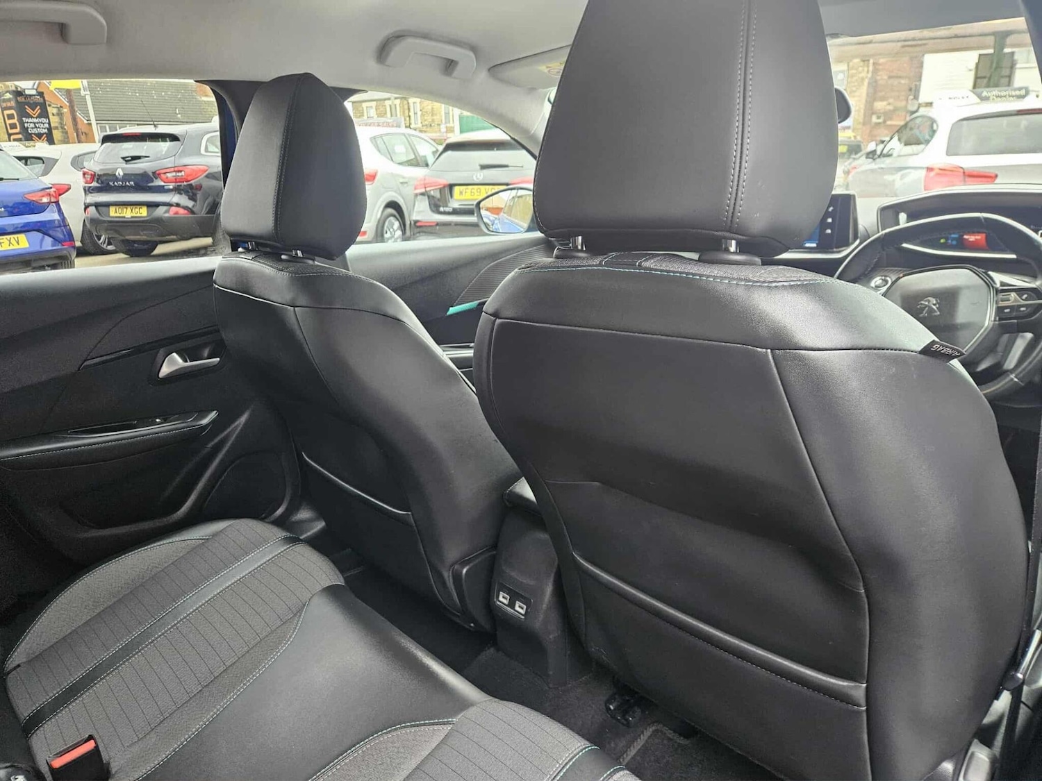 Used Peugeot 208 for sale - 76995352: Photo 15