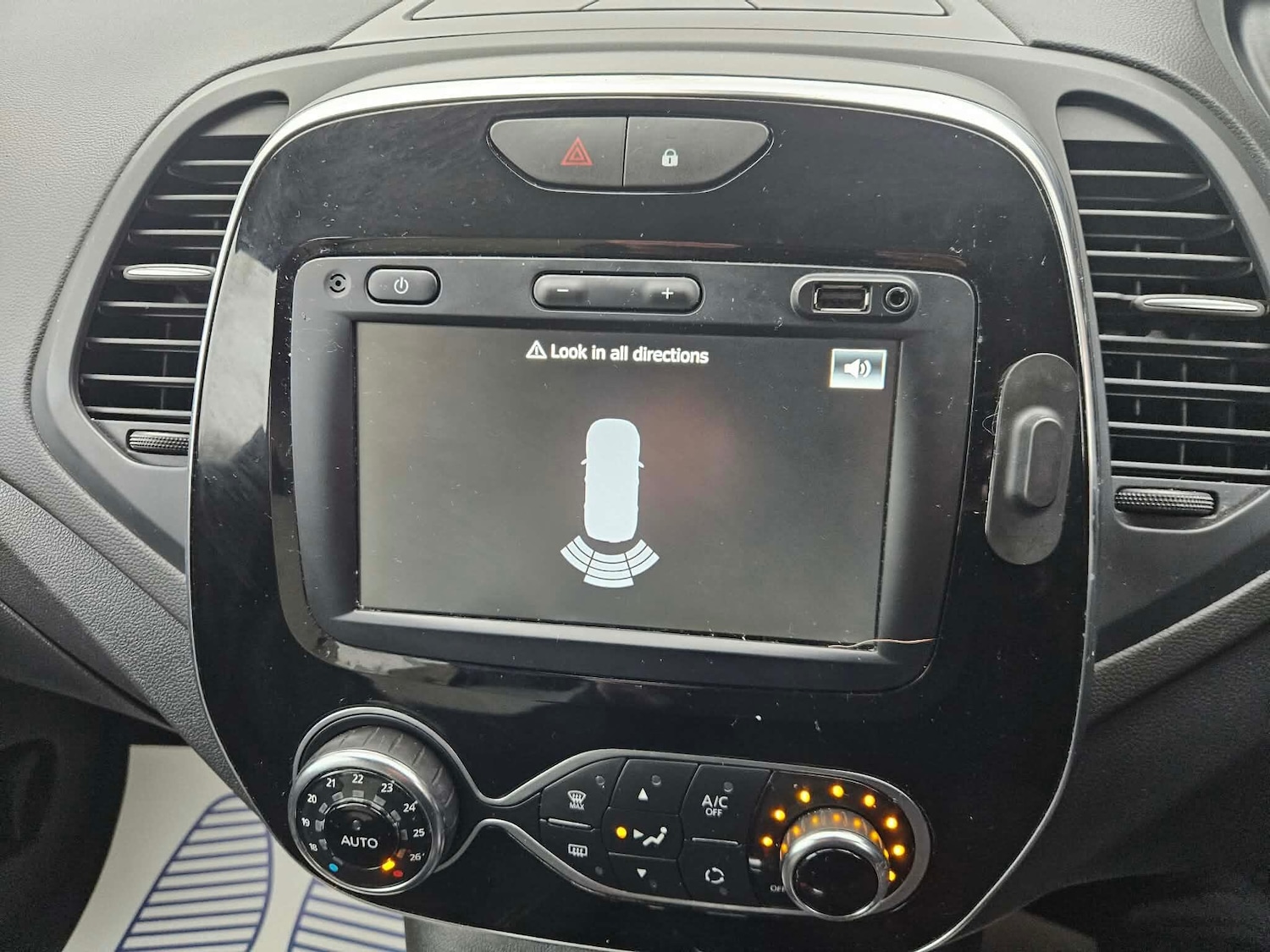 Used Renault Captur 2019 for sale - 77344085: Photo 22
