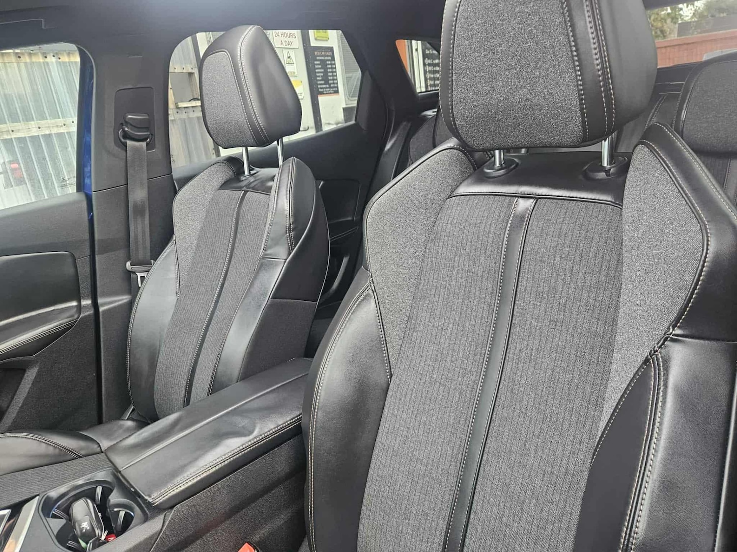 Used Peugeot 3008 2018 for sale - 76456970: Photo 21