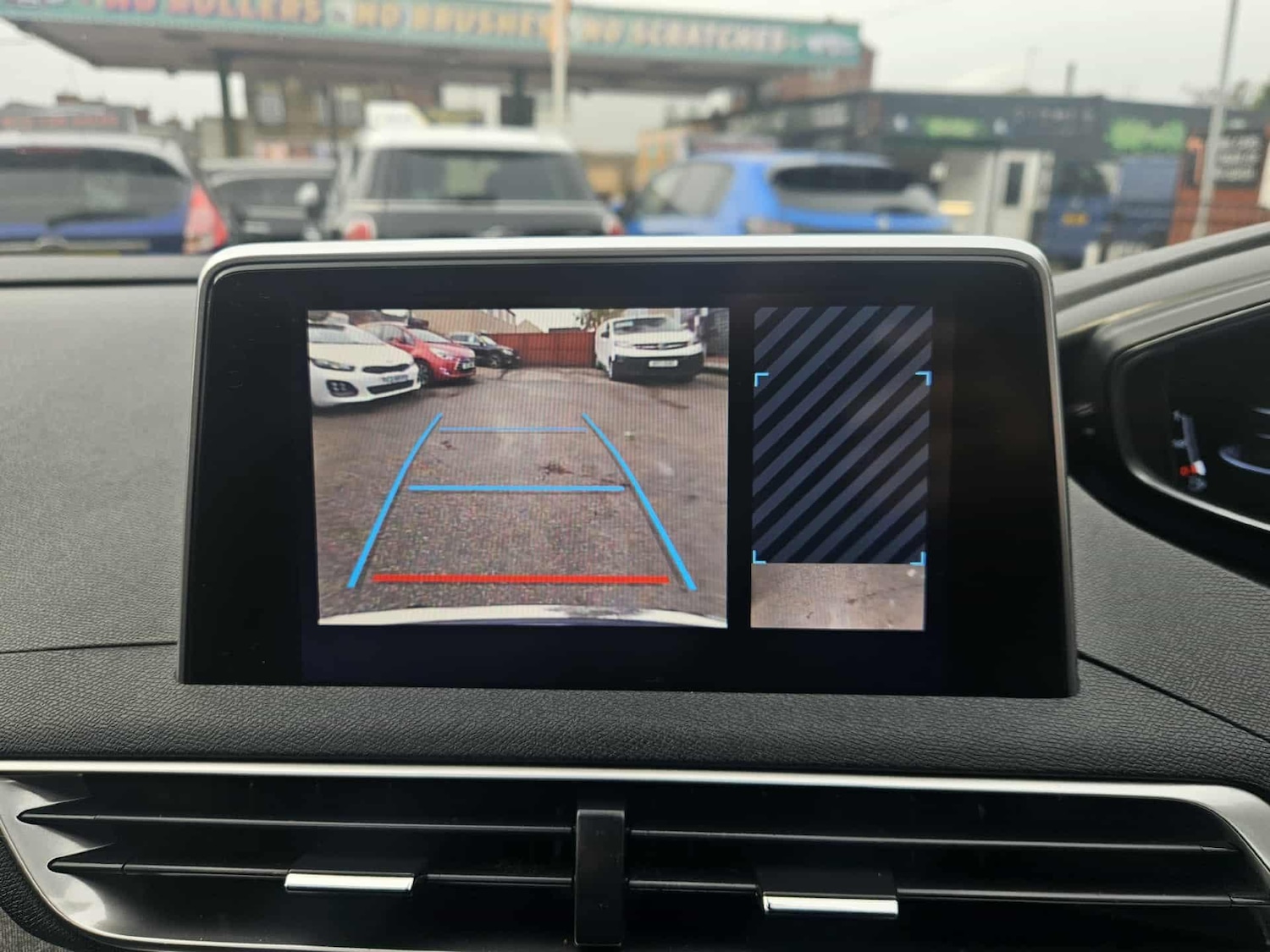 Used Peugeot 3008 2018 for sale - 76456970: Photo 24