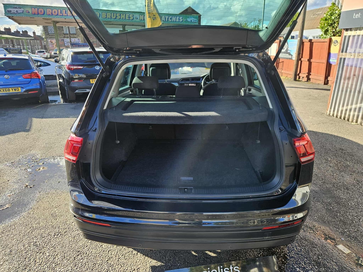 Used Volkswagen Tiguan 2017 for sale - 76001802: Photo 28